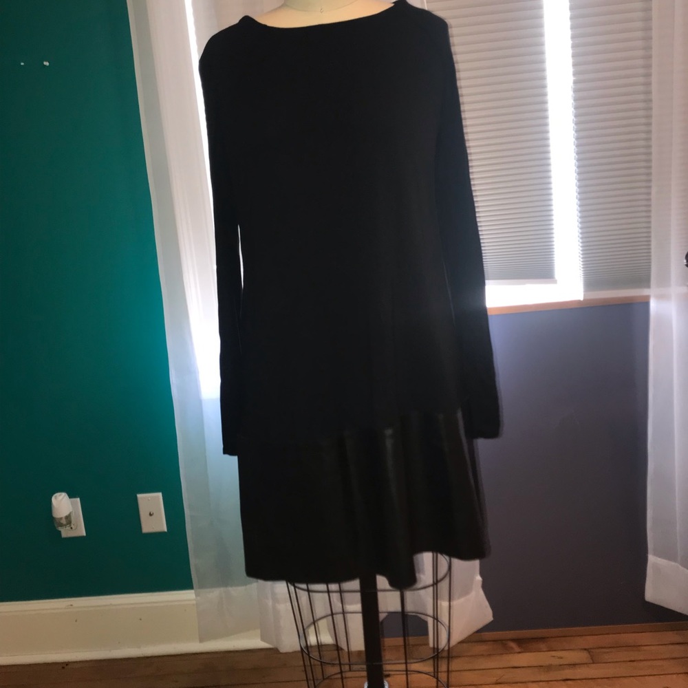 Long sleeve black dress w/ leather trim EUC
